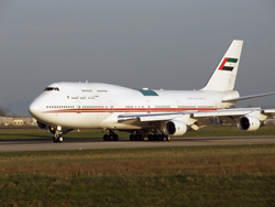 Privatjet VAE Boeing 747-400 A6-MMM